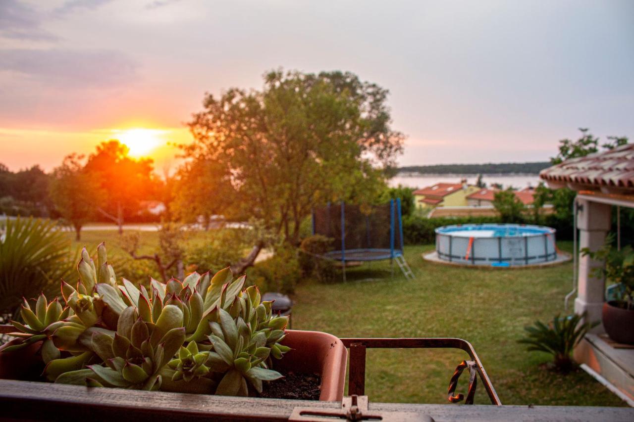 Апартаменты Stone House Chiara Seaview Фунтана Экстерьер фото